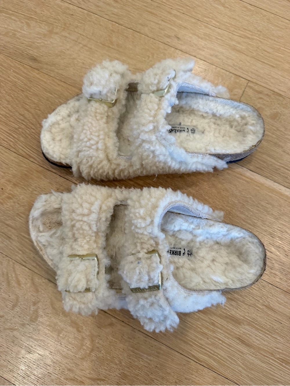 Birkenstock Kids Cream Fuzzy Two-Strap Slide Sandals